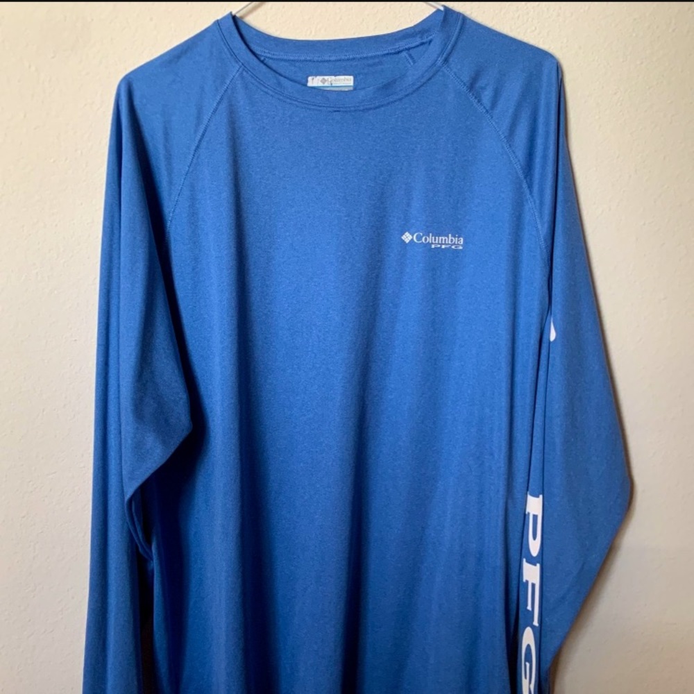 Columbia long sleeve shirt